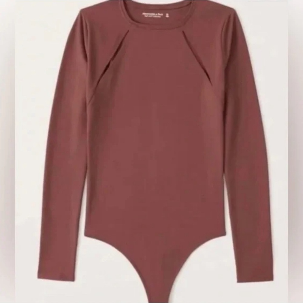 Abercombie & Finch long sleeve bodysuit